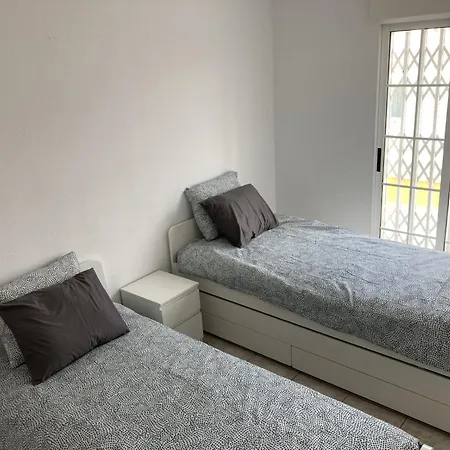 La Zenia Townhouse لقنت
